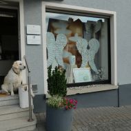Schaufenster Engel mit Polly.JPG